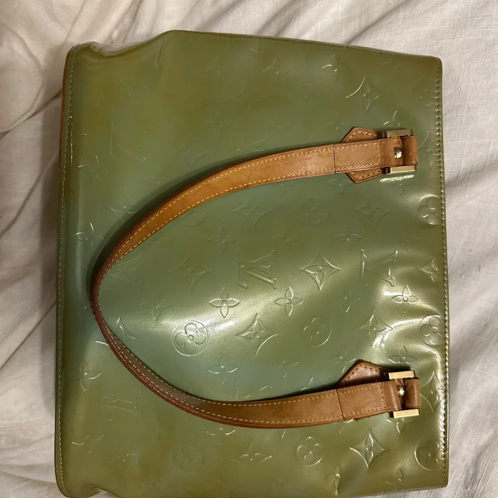 Beautiful Genuine Louis Vuitton bag Green Coated Leather - Picture 3 of 7